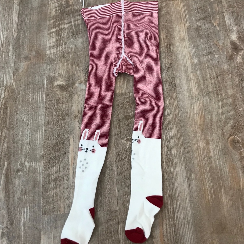 4 fairs of baby tights.